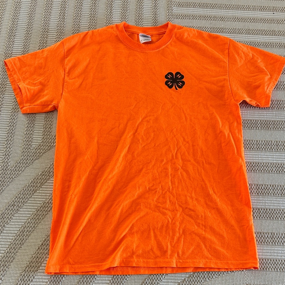 Mens medium pit 20 length 28 rodeo tee